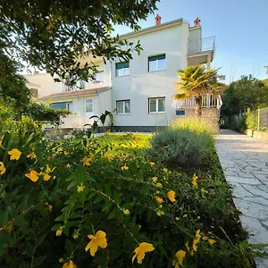  Apartment Jadran